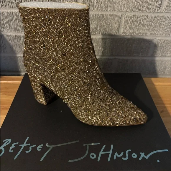 Betsey Johnson Sparkling Gold Ankle Booties - Picture 5 of 9